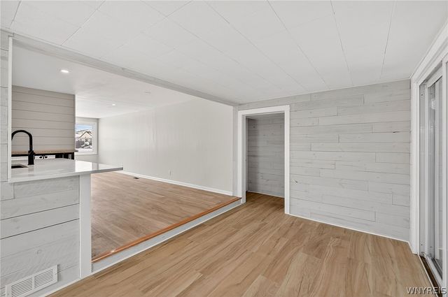 33 Burnside Drive, Tonawanda, NY 14150