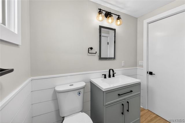 33 Burnside Drive, Tonawanda, NY 14150