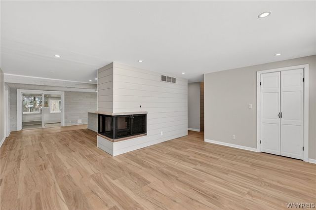 33 Burnside Drive, Tonawanda, NY 14150