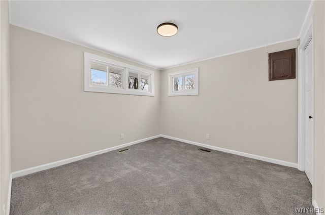 33 Burnside Drive, Tonawanda, NY 14150