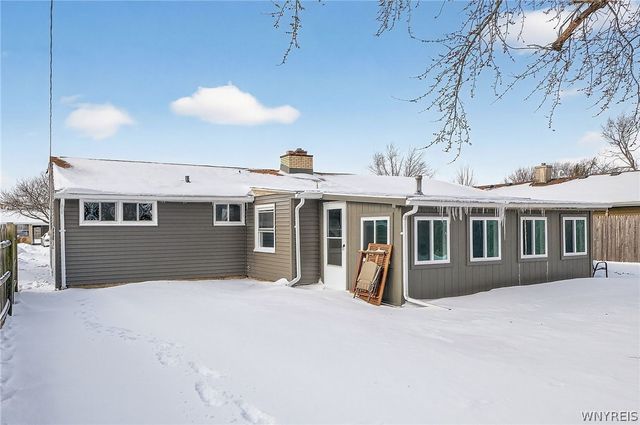 33 Burnside Drive, Tonawanda, NY 14150