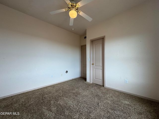7505 Golden Knight A, El Paso, TX 79904