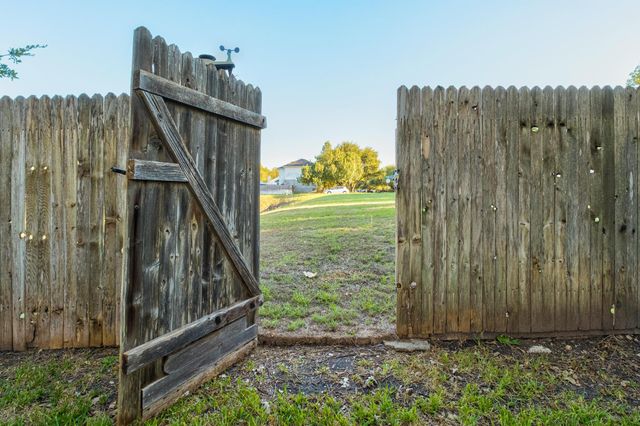 1506 Old Mill RD, Cedar Park, TX 78613
