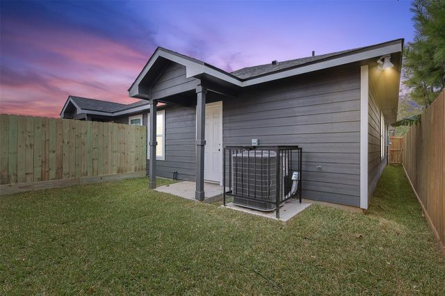 9716 Fillmore Street, Houston, TX 77029