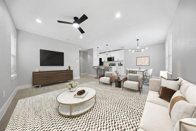 9716 Fillmore Street, Houston, TX 77029