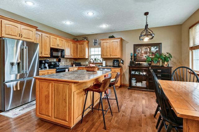 4356 W Forest Ridge Road, Battlefield, MO 65619