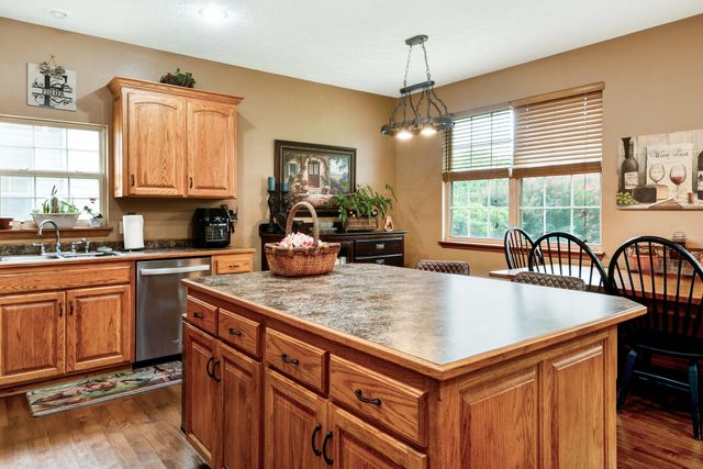 4356 W Forest Ridge Road, Battlefield, MO 65619