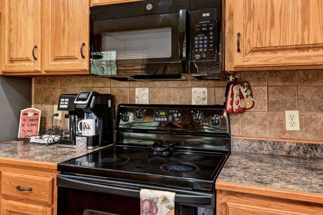 4356 W Forest Ridge Road, Battlefield, MO 65619