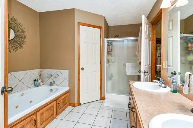 4356 W Forest Ridge Road, Battlefield, MO 65619