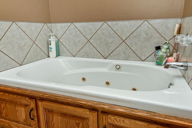 4356 W Forest Ridge Road, Battlefield, MO 65619