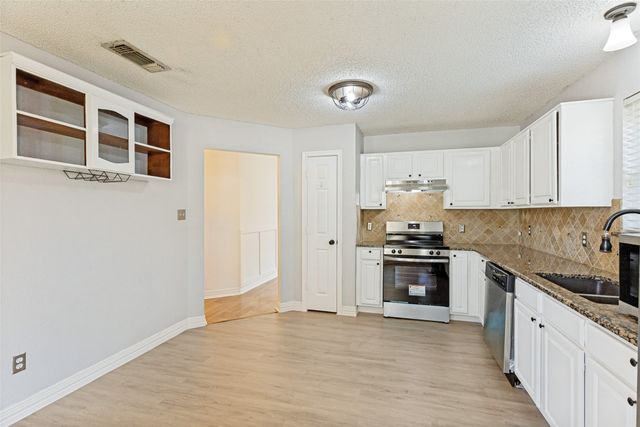 8128 Broken Arrow Road, Fort Worth, TX 76137