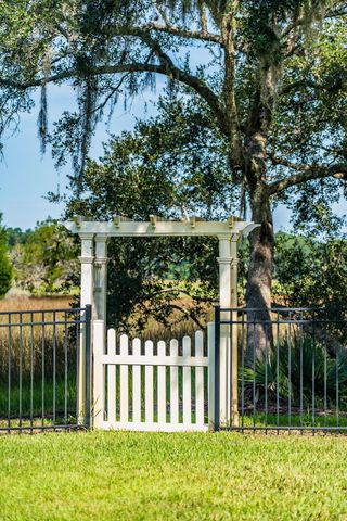 4014 Gift Boulevard, Johns Island, SC 29455