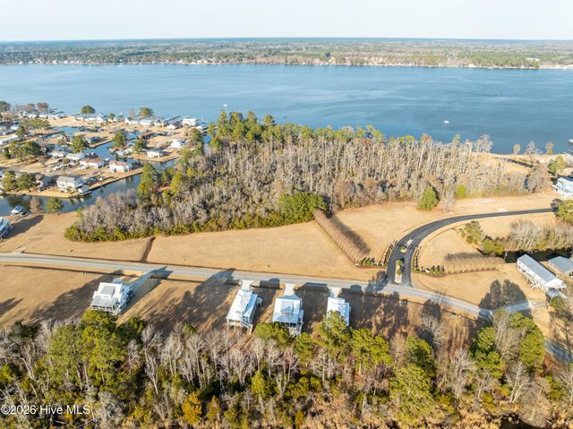 3216 Whichards Beach Road, Chocowinity, NC 27817