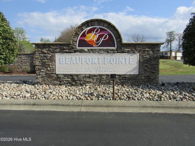 3216 Whichards Beach Road, Chocowinity, NC 27817