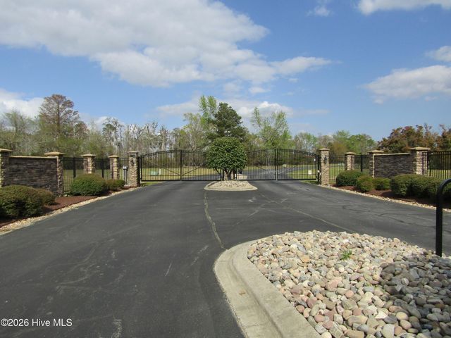 3216 Whichards Beach Road, Chocowinity, NC 27817