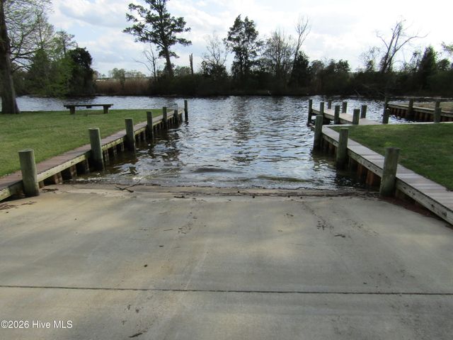 3216 Whichards Beach Road, Chocowinity, NC 27817