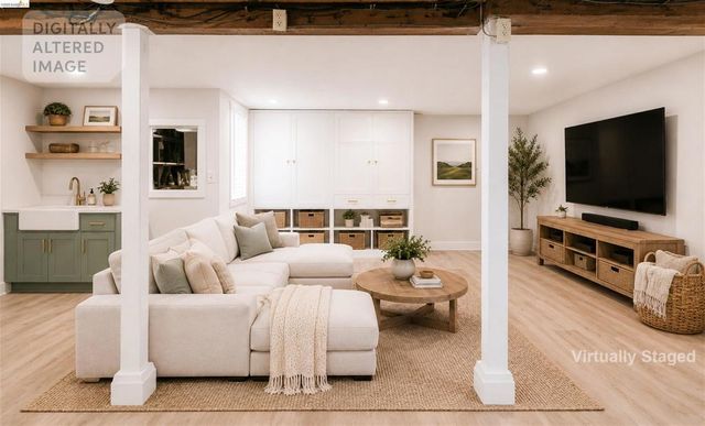 910 Pierce St, Albany, CA 94706
