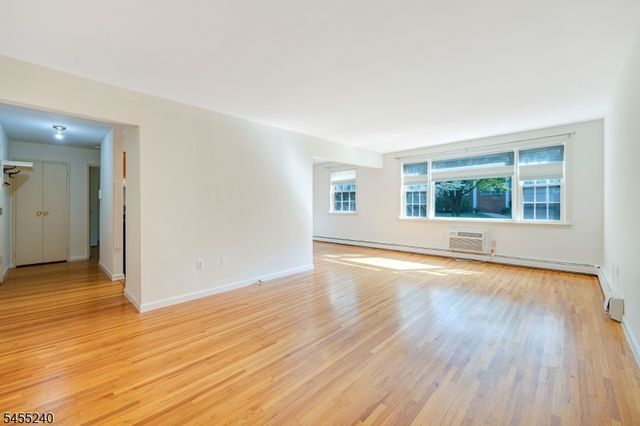 605 Grove St 1, Clifton City, NJ 07013