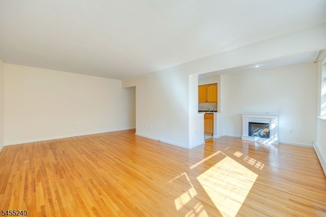 605 Grove St 1, Clifton City, NJ 07013