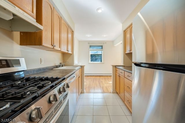 605 Grove St 1, Clifton City, NJ 07013