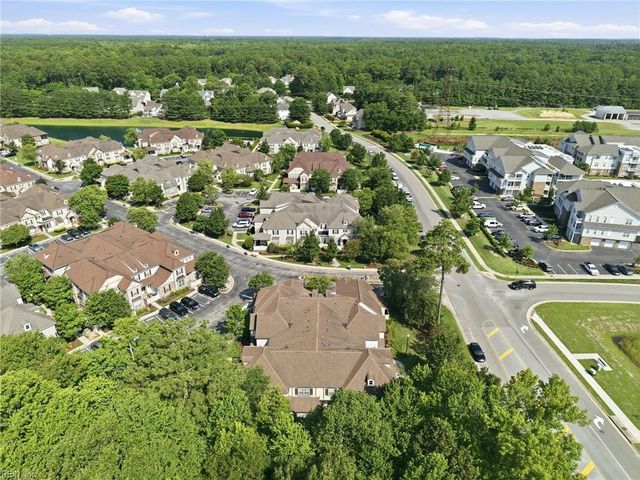 102 Herons CV, Carrollton, VA 23314