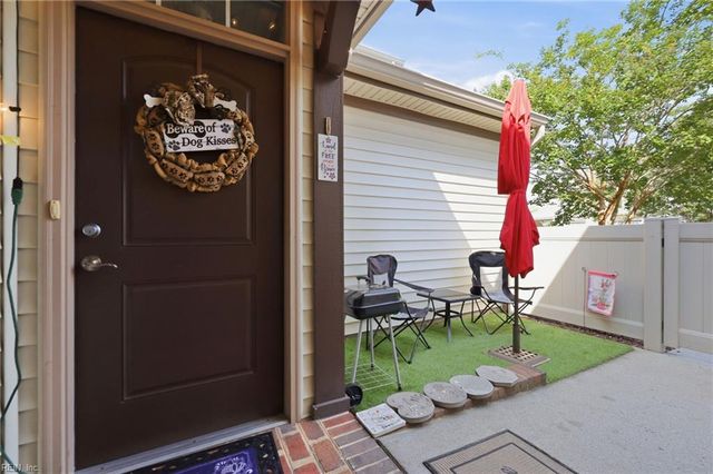 102 Herons CV, Carrollton, VA 23314