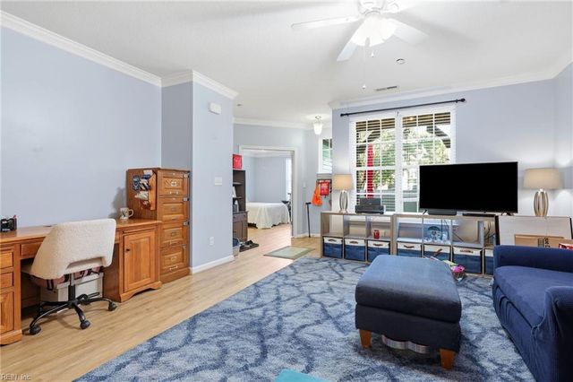 102 Herons CV, Carrollton, VA 23314