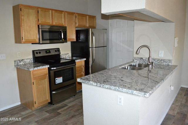 5401 E VAN BUREN Street 1011, Phoenix, AZ 85008