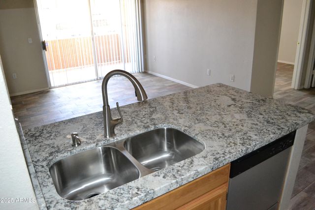 5401 E VAN BUREN Street 1011, Phoenix, AZ 85008