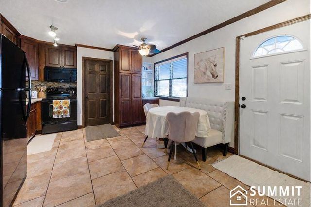 900 S 48th Street, Lincoln, NE 68510