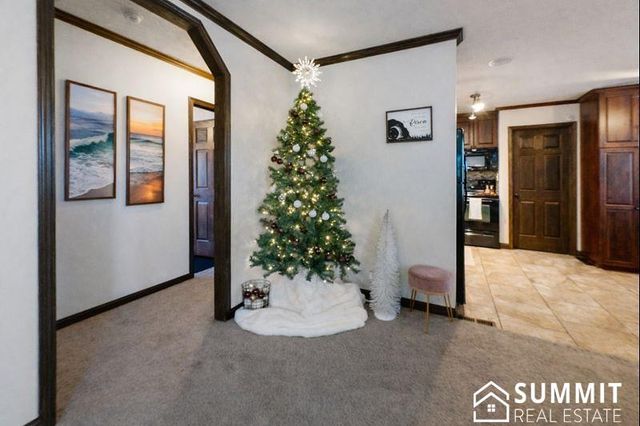 900 S 48th Street, Lincoln, NE 68510