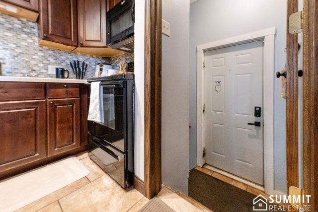 900 S 48th Street, Lincoln, NE 68510