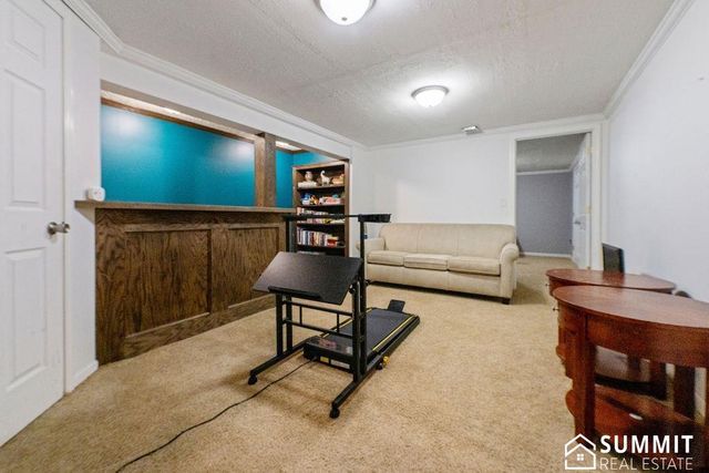 900 S 48th Street, Lincoln, NE 68510