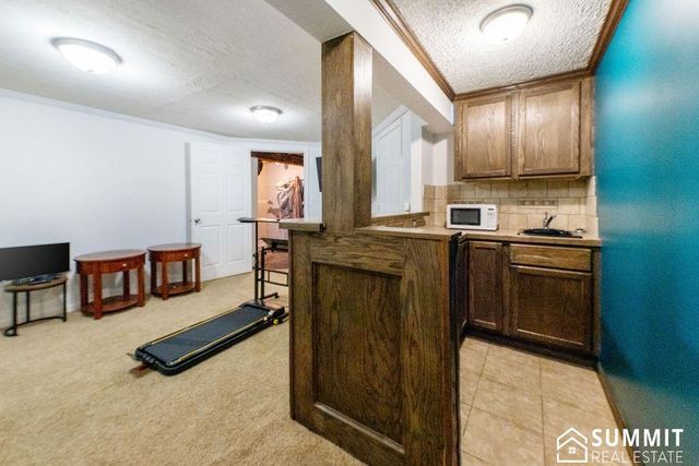 900 S 48th Street, Lincoln, NE 68510