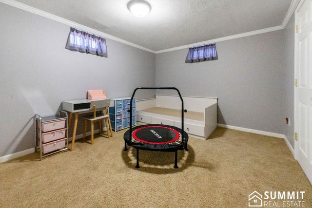 900 S 48th Street, Lincoln, NE 68510