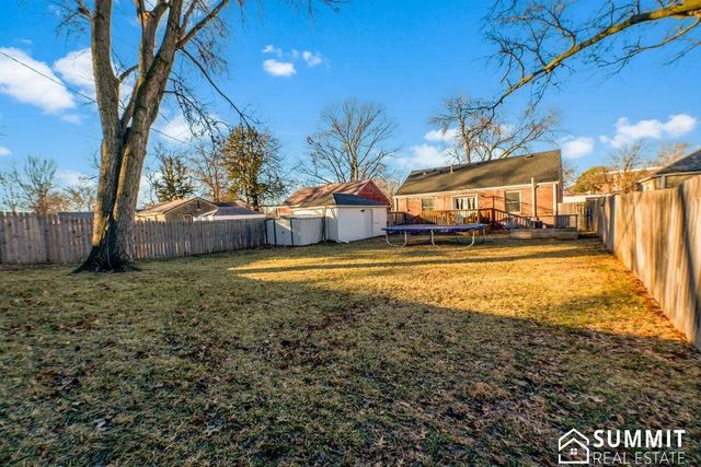 900 S 48th Street, Lincoln, NE 68510