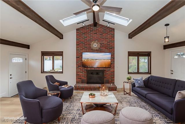 11183 Johnson Drive, Parma, OH 44130