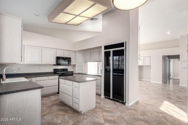 12349 N 71st Drive, Peoria, AZ 85381