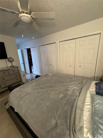 6960 Miami Gardens Dr 2-516, Hialeah, FL 33015