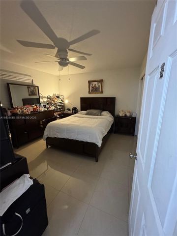 6960 Miami Gardens Dr 2-516, Hialeah, FL 33015