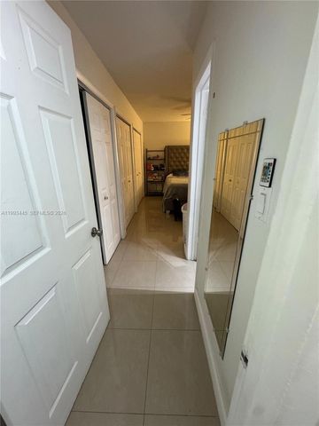 6960 Miami Gardens Dr 2-516, Hialeah, FL 33015