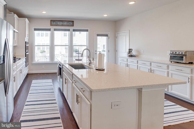 17321 VIRGINIA PINE WAY, Dumfries, VA 22026
