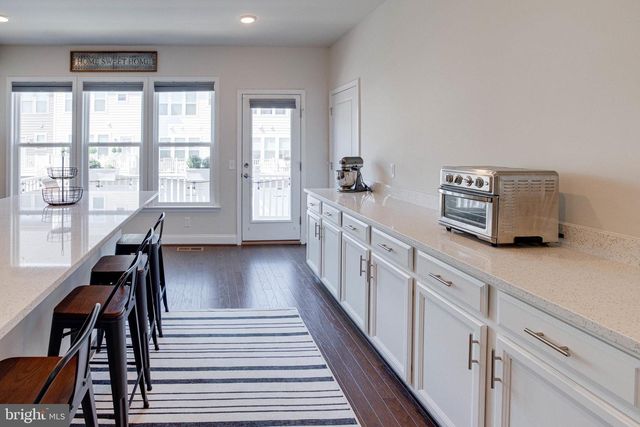 17321 VIRGINIA PINE WAY, Dumfries, VA 22026