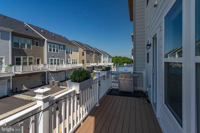 17321 VIRGINIA PINE WAY, Dumfries, VA 22026