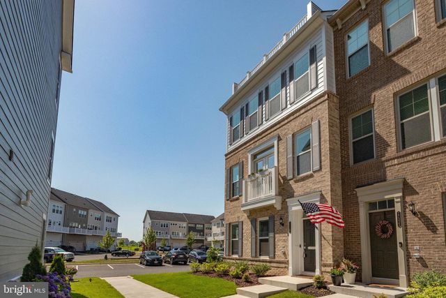 17321 VIRGINIA PINE WAY, Dumfries, VA 22026