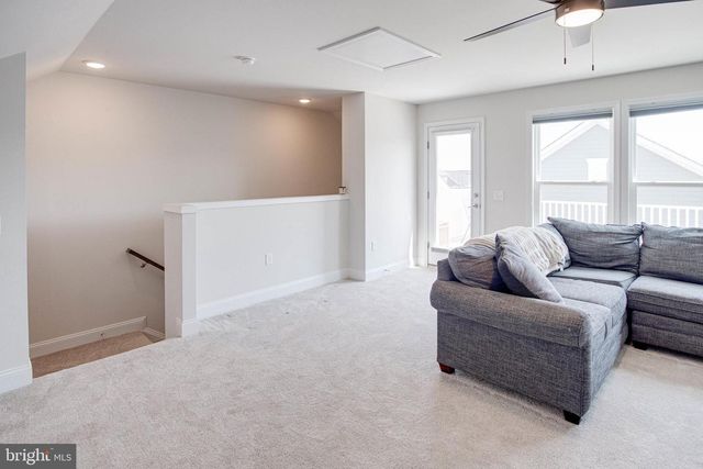 17321 VIRGINIA PINE WAY, Dumfries, VA 22026
