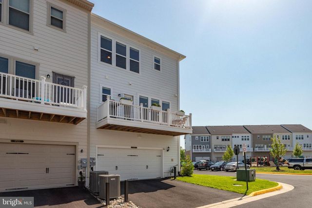17321 VIRGINIA PINE WAY, Dumfries, VA 22026
