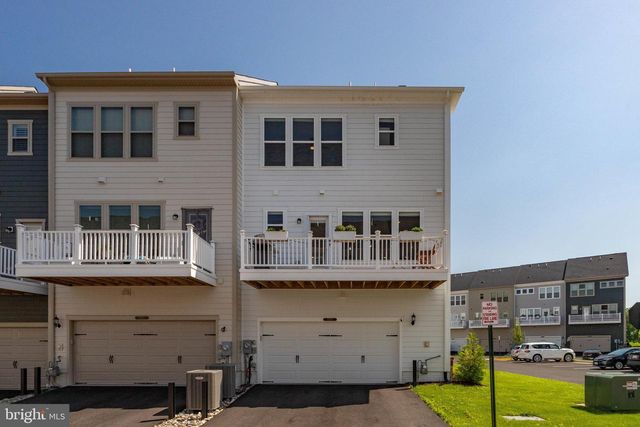 17321 VIRGINIA PINE WAY, Dumfries, VA 22026