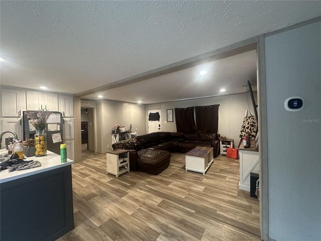 42833 COOTER POND RD, Deland, FL 32720