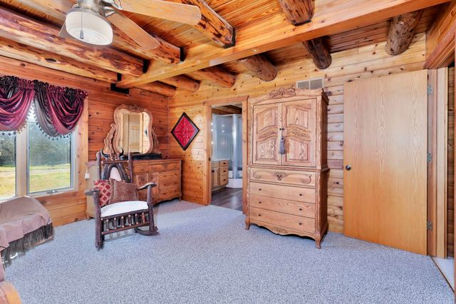 9615 S Rock Rd, Valley Center, KS 67147